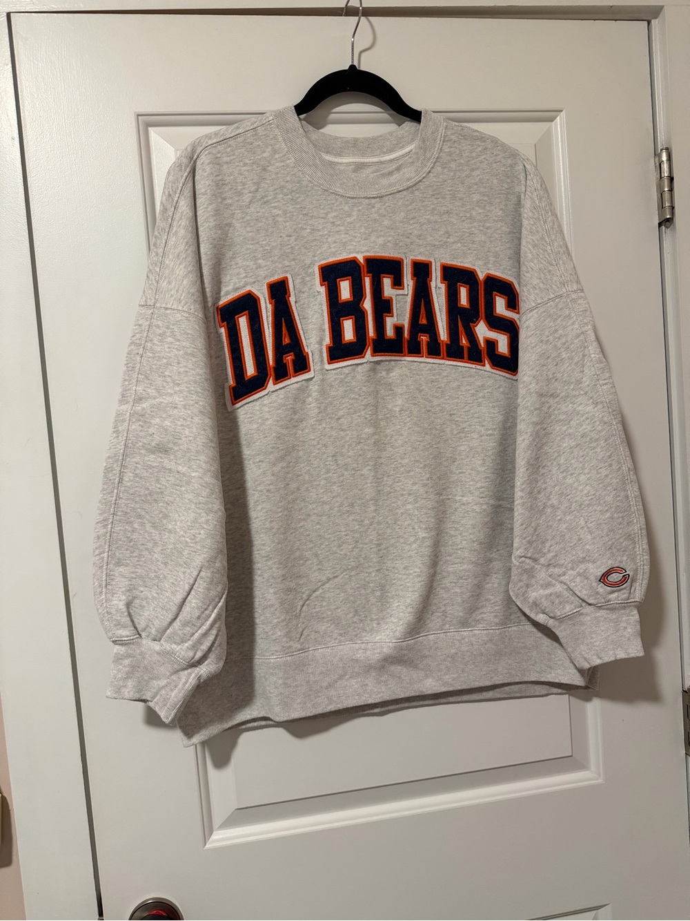 Abercrombie Chicago Bears 'DA BEARS' Gray Crewneck Sweatshirt